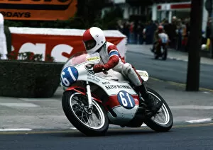 Doug Randall Gallery: Doug Randall (Yamaha) 1977 Junior TT