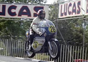 Images Dated 2nd December 2020: Dudley Robinson (Crooks Suzuki) 1973 Senior TT