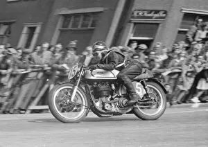 Images Dated 10th October 2021: Eddie Grant (Norton) 1955 Senior TT