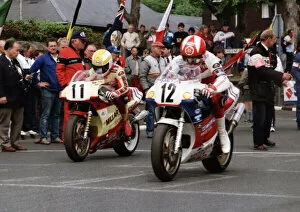 Images Dated 6th December 2018: Eddie Laycock and Carl Fogarty (Honda) 1989 Formula One TT