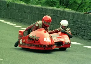 Eddy Wright & Bernie Wright (Yamaha) 1986 Sidecar TT