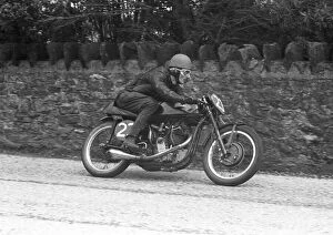 Images Dated 4th August 2021: Edward Hunt (Velocette) 1955 Southern 100