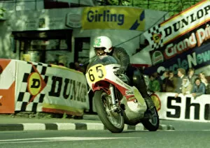 Images Dated 20th October 2018: Elmer McCabe (Yamaha) 1976 Senior TT