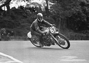 Images Dated 13th August 2016: Enrico Lorenzetti (Guzzi) 1949 Lightweight TT
