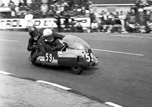 Images Dated 17th March 2019: Eric Bregazzi & Jimmy Creer (BSA) 1976 Sidecar TT