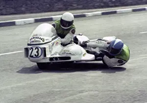 Eric Bregazzi & Jimmy Creer (UMS Kawasaki) 1980 Sidecar TT