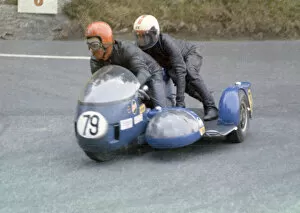 Images Dated 6th April 2022: Eric Creaser & John Teal (Stable BSA) 1972 750 Sidecar TT