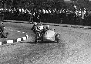 Images Dated 18th August 2016: Eric Oliver & Mrs Pat Wise (Norton) 1958 Sidecar TT