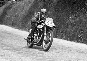 Images Dated 25th November 2017: Eric Oliver (Norton) 1949 Senior TT