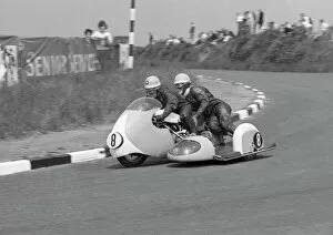 Images Dated 25th September 2013: Eric Pickup & Ray Lindsay (BMW) 1962 Sidecar TT