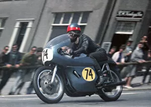 Images Dated 12th September 2020: Eric Shepherd (Triton) 1967 Senior TT