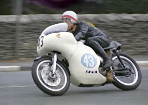 Images Dated 3rd December 2021: Ernie Pitt (Norton) 1972 Junior Manx Grand Pix