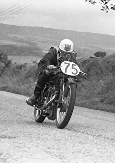 Ewan Haldane (Velocette) 1954 Junior Manx Grand Prix