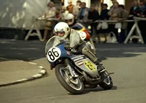 Ewan McKechnie (Crooks Suzuki) 1974 Senior Manx Grand Prix