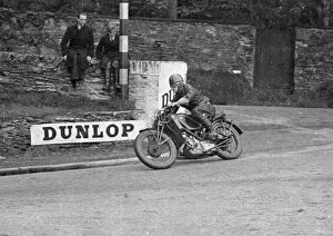 Images Dated 19th September 2011: Felix Green at Governors Bridge: 1948 Clubman TT