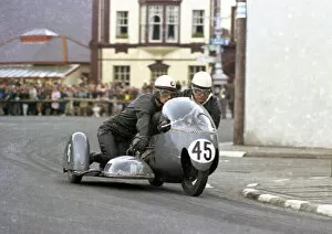 Images Dated 3rd February 2022: Ferdinand Breu & D Heinz (BMW) 1965 Sidecar TT