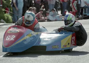 Images Dated 22nd August 2021: Franco Martinel & Steve Knowles (MSDF Yamaha) 1993 Sidecar TT