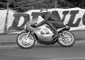 Images Dated 25th September 2013: Frank Perris (Suzuki) 1966 Ultra Lightweight TT