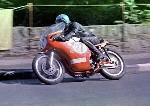 Images Dated 12th February 2021: Frank Rutter (Dearden Norton) 1972 Senior Manx Grand Prix