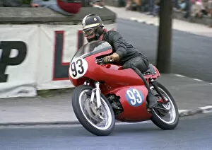 Images Dated 26th December 2021: Fred Chambers (Aermacchi) 1968 Junior TT