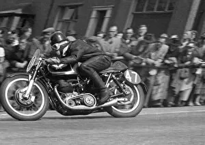 Images Dated 27th September 2020: Fred Cook (Matchless) 1955 Senior TT