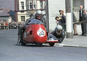 Images Dated 23rd December 2021: Fred Hanks & G R Webb (BSA) 1967 Sidecar TT