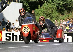 Images Dated 23rd December 2021: Fred Hanks & Malcolm Lucas (BSA) 1968 750 Sidecar TT