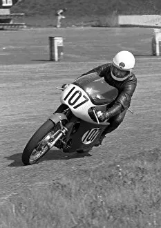Images Dated 23rd February 2020: Fred Walton (Velocette Metisse) 1975 Jurby Airfield