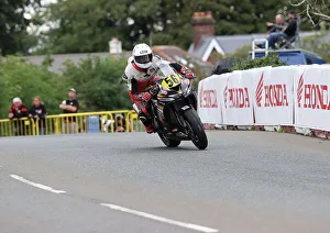 Images Dated 2nd December 2022: Frenchman Richard Viullermet (Kawasaki) at Sulby Bridge