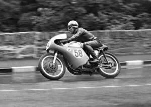 Images Dated 3rd October 2021: Bill Fulton (Norton) 1965 Senior Manx Grand Prix