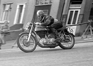Images Dated 28th September 2013: G W Shekell (Norton) 1954 Senior Clubman TT