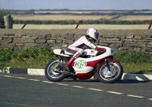 Images Dated 26th October 2020: Gary Brain (Yamaha) 1976 Jurby Road