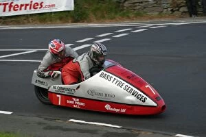 Images Dated 4th June 2005: Gary Bryan & Colin Hardman (Baker Honda) 2005 Sidecar TT