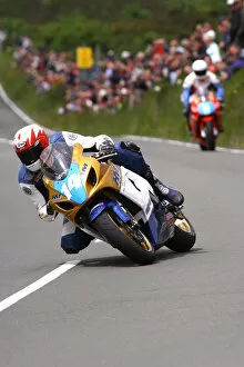 Images Dated 9th June 2004: Gary Carswell (Suzuki) 2014 Junior 600 TT