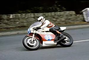 Images Dated 30th January 2019: Gary Hislop (Yamaha) 1982 Newcomers Manx Grand Prix