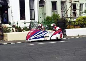 Images Dated 1st January 2022: Gary Horspole & Kevin Leigh (Honda) 2000 Sidecar TT
