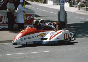 Gary Horspole & Kevin Leigh (Shelbourne Honda) 1997 Sidecar TT
