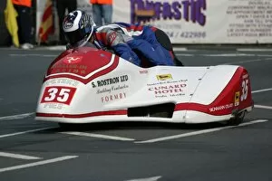 Gary Knight & Dan Knight (Baker Yamaha) 2010 Sidecar A TT