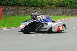 Gary Knight Gallery: Gary Knight & Daniel Evanson (DrV) 2016 Sidecar A TT