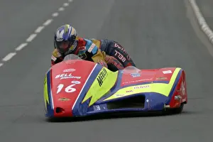 Geoff Bell & Jake Beckworth (DMR Yamaha) 2003 Sidecar TT