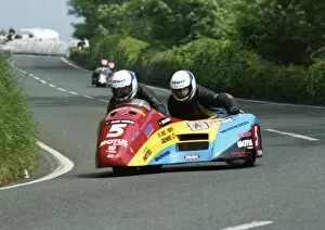 Images Dated 9th December 2016: Geoff Bell & Keith Cornbill (Jacobs Yamaha) 1992 Sidecar TT