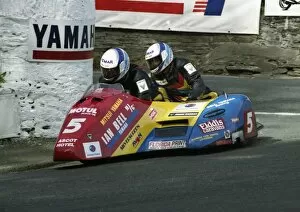 Images Dated 29th January 2018: Geoff Bell & Keith Cornbill (Jacobs Yamaha) 1993 Sidecar TT