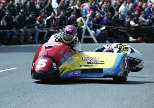 Images Dated 27th March 2013: Geoff Bell / Nick Roche (Windle Yamaha) 1994 Sidecar TT