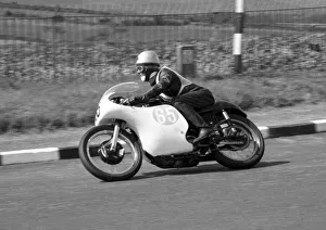 Images Dated 15th December 2020: Geoff Morgan (AJS) 1963 Junior Manx Grand Prix