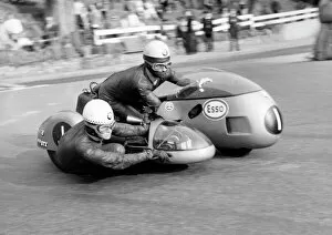 Images Dated 16th February 2018: George Auerbacher & Herman Hahn (BMW) 1971 Sidecar TT