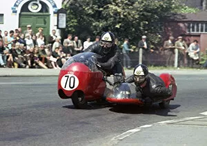 Images Dated 9th February 2022: George Bye & B Spriggs (ETY Triumph) 1967 Sidecar TT