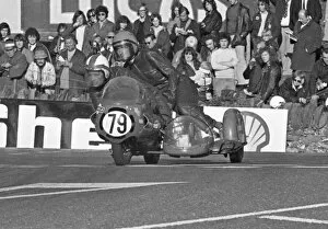 Images Dated 16th June 2022: George Oates & W Garrett (Rumble BSA) 1973 750 Sidecar TT