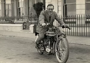 Images Dated 23rd November 2015: George Shemans (Triumph) 1921 Senior TT
