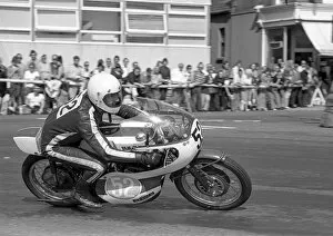 Images Dated 17th March 2017: Gerry Babb (Yamaha) 1975 Junior Manx Grand Prix