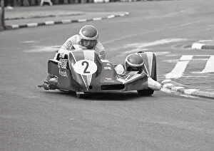 Images Dated 4th April 2020: Gerry Boret & Nick Boret (Konig) 1975 1000 Sidecar TT